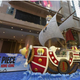 Illustration for article titled Huge One Piece Boat Docks in Hong Kong